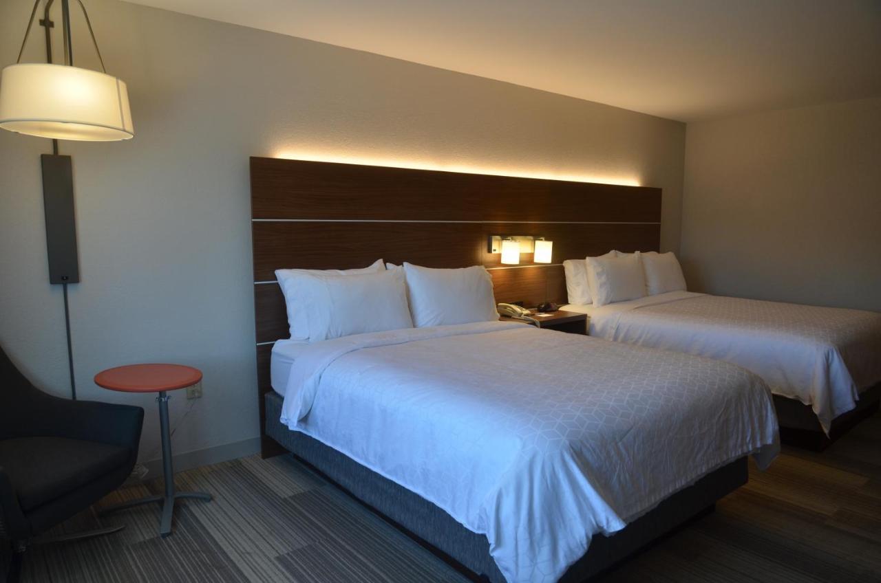 Holiday Inn Express Hotel & Suites Rochester By Ihg Esterno foto