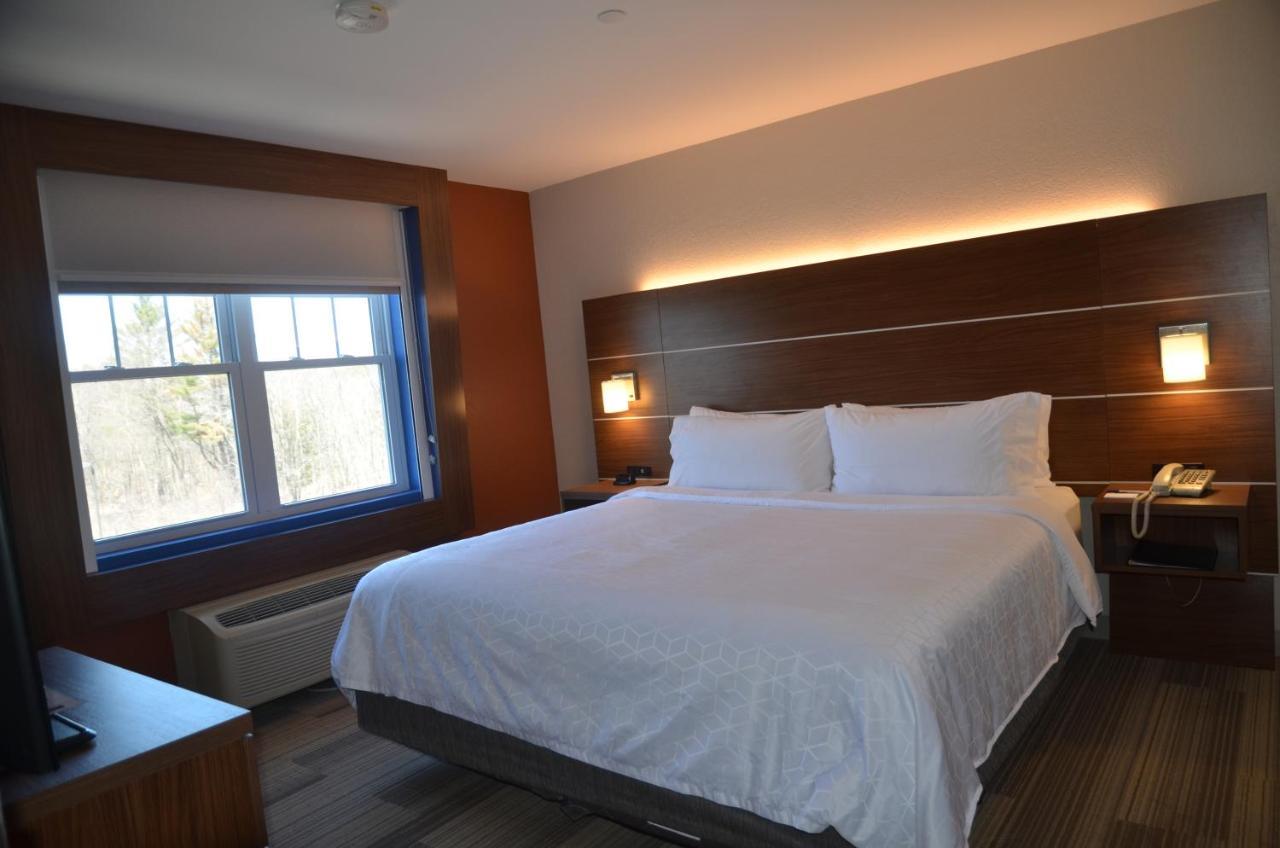 Holiday Inn Express Hotel & Suites Rochester By Ihg Esterno foto
