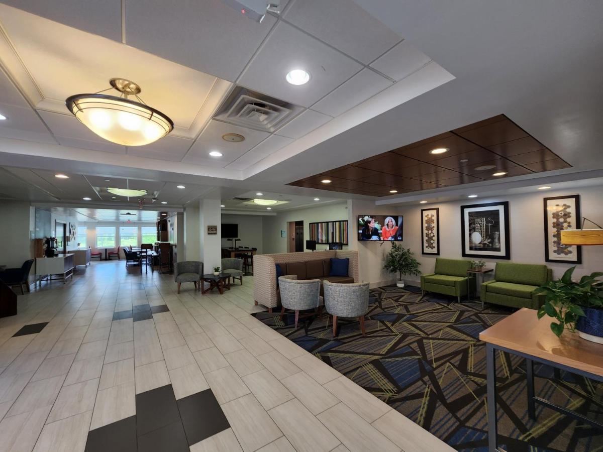 Holiday Inn Express Hotel & Suites Rochester By Ihg Esterno foto
