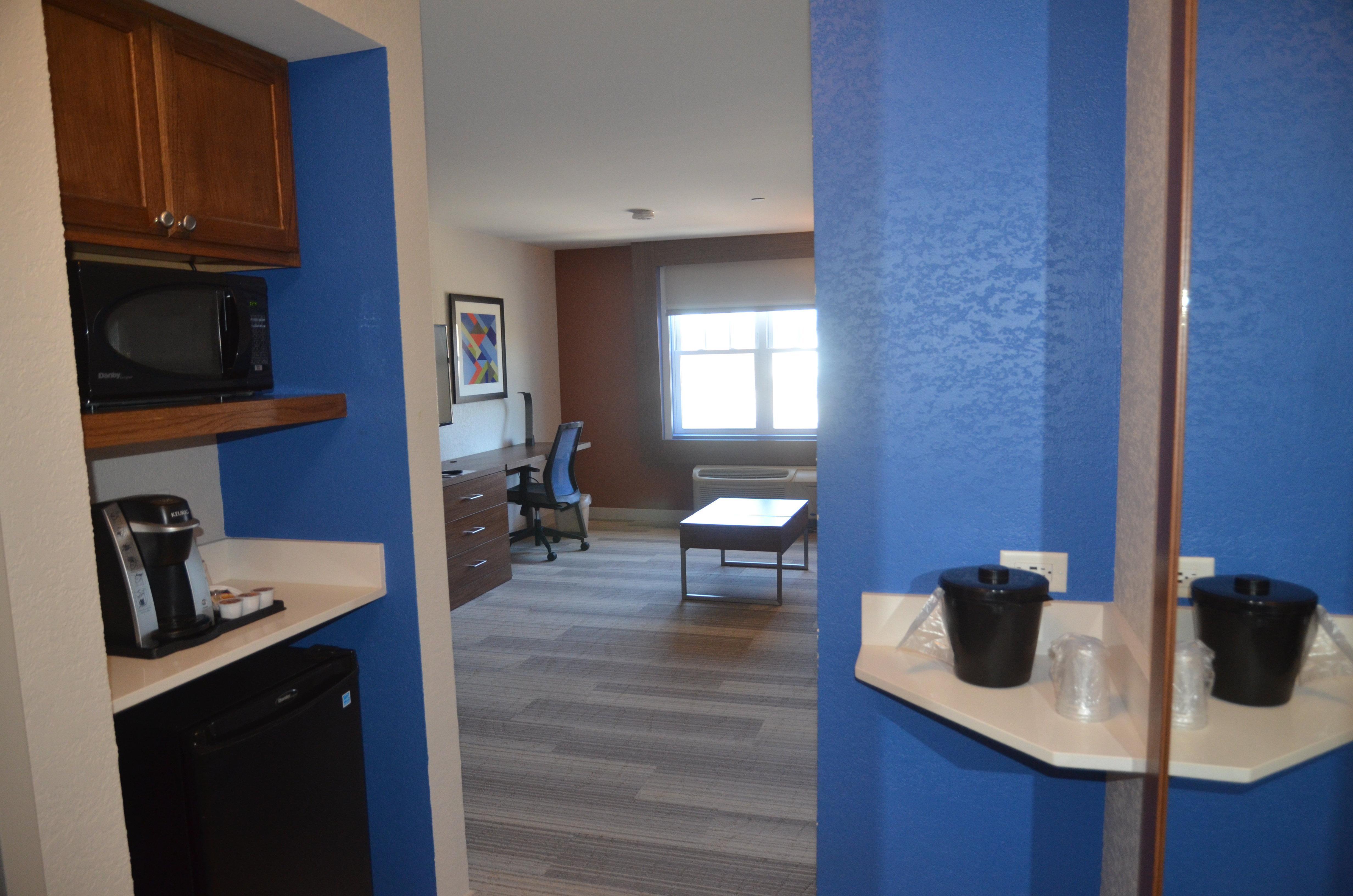Holiday Inn Express Hotel & Suites Rochester By Ihg Esterno foto
