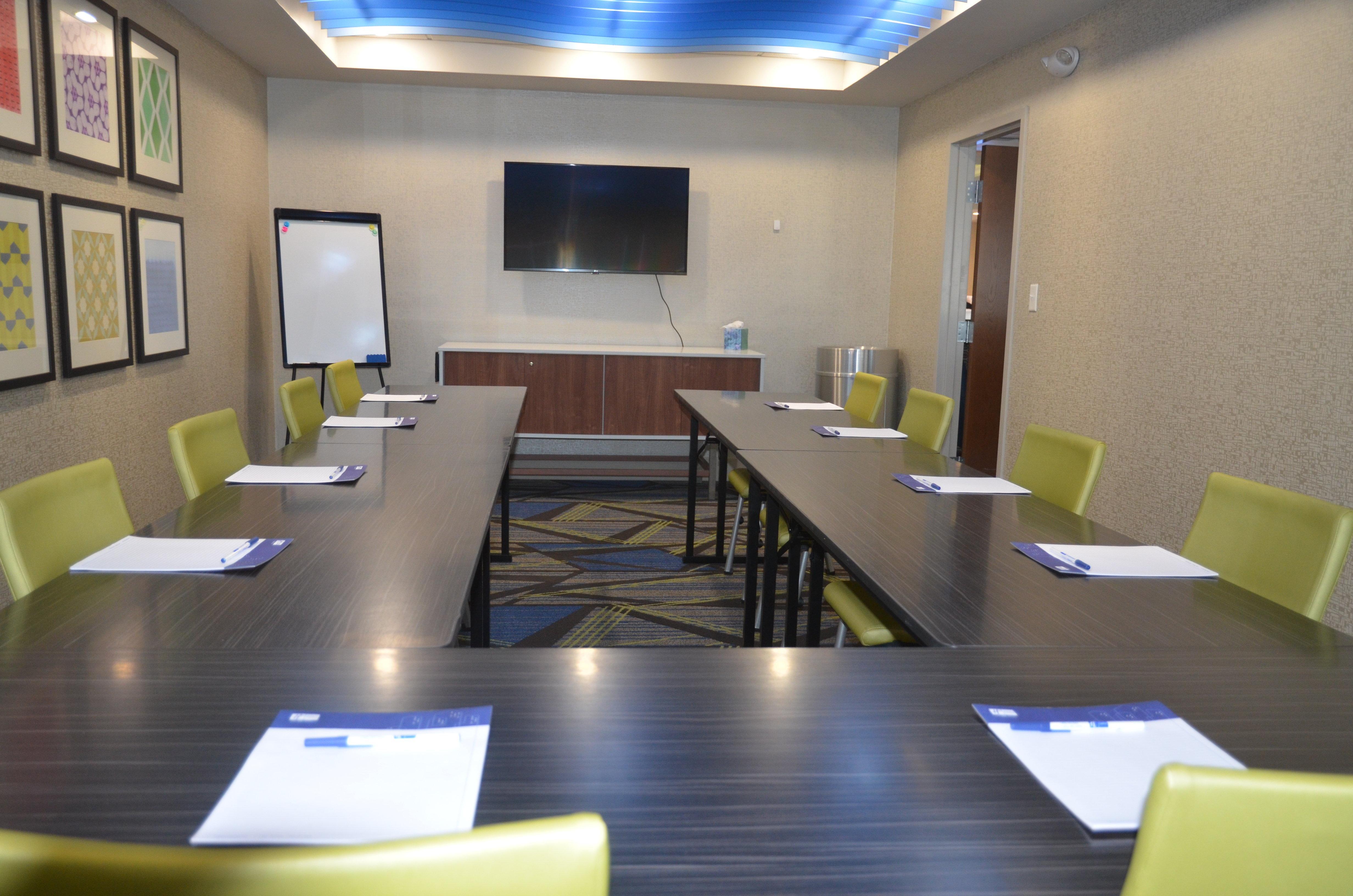 Holiday Inn Express Hotel & Suites Rochester By Ihg Esterno foto